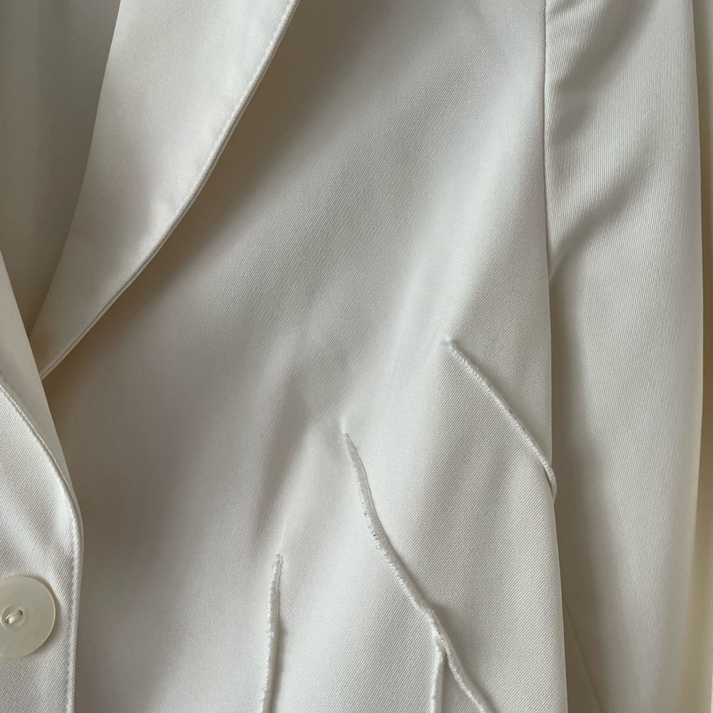 90’s Vintage Bebe White Jacket - image 5